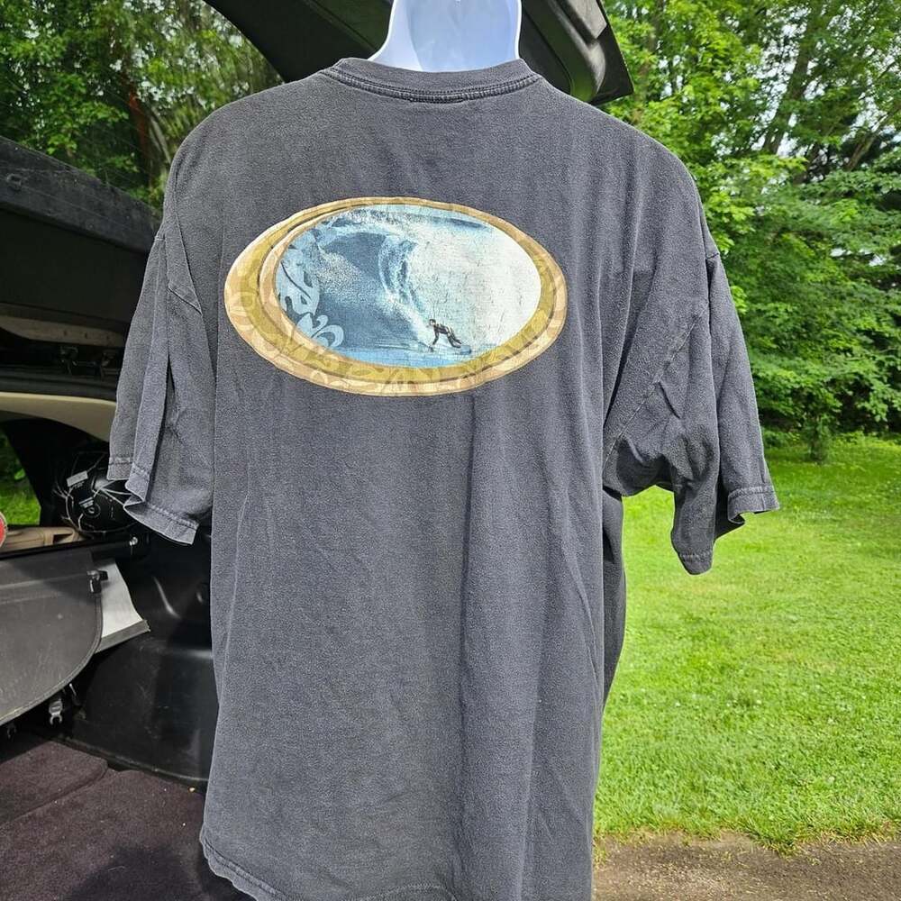 Vintage Y2K Sideout Surfing Graphic T-Shirt